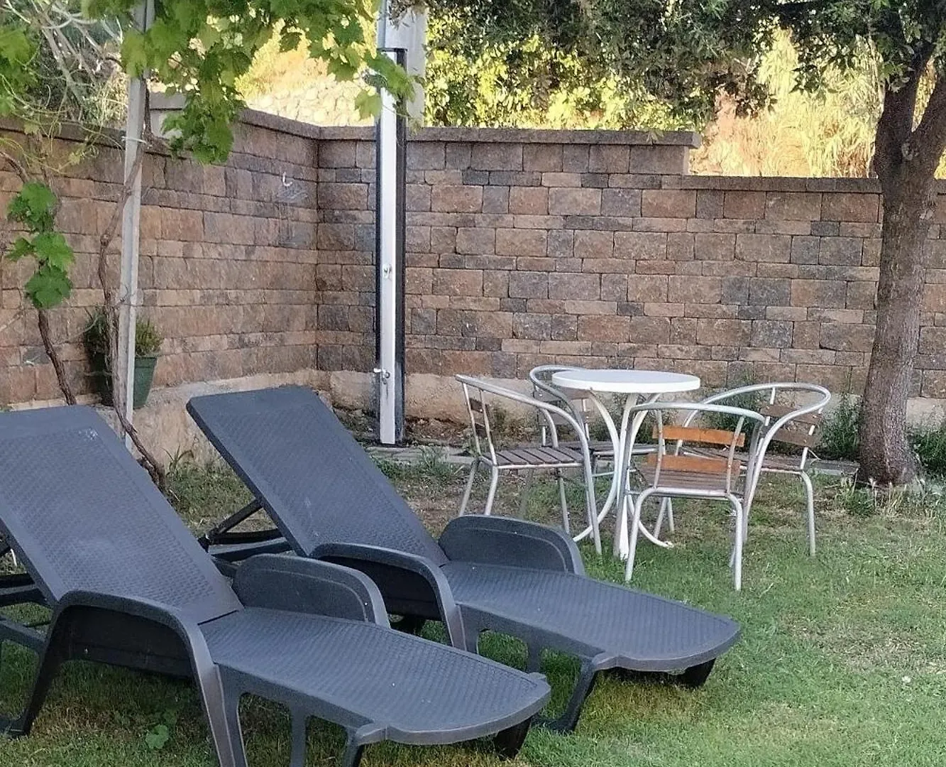 Apartments With A Parking Space Lopar, Rab - 19896